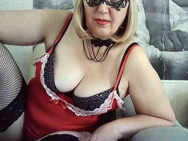 KristinaSunny webcam