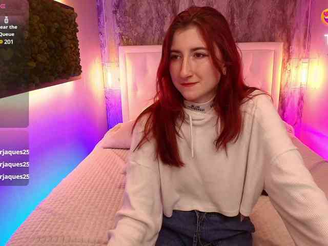 VioletBomer webcam