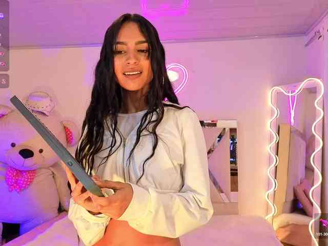 Jazmin-tay webcam
