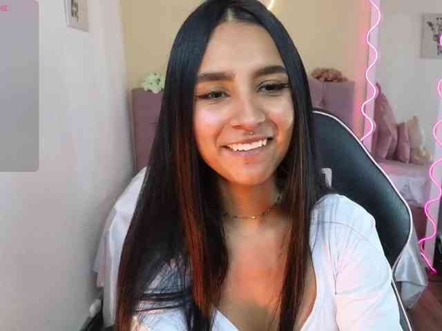 Jazmin-tay webcam