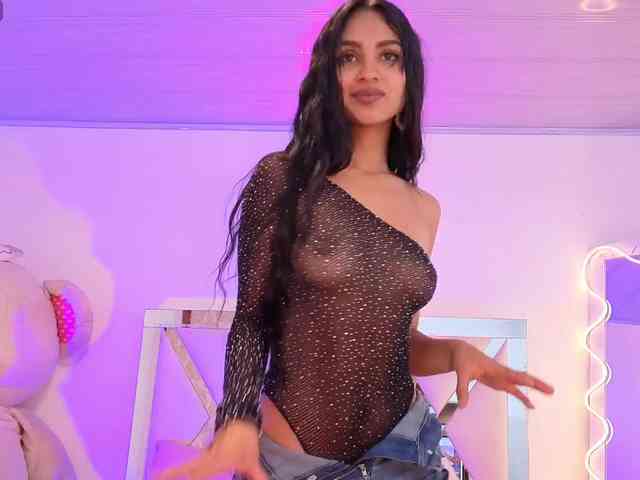 Jazmin-tay webcam
