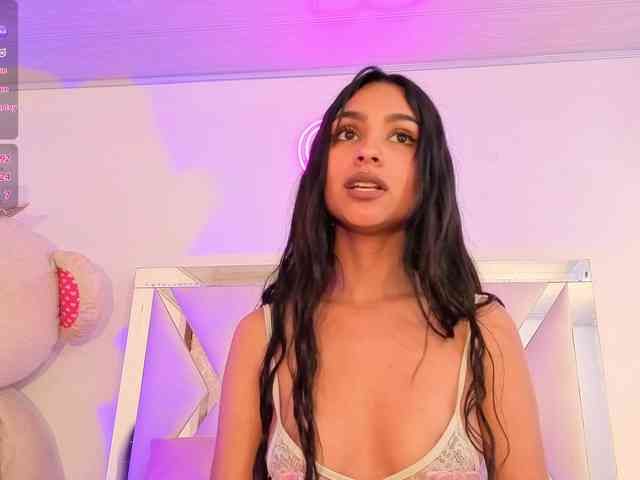 Jazmin-tay webcam
