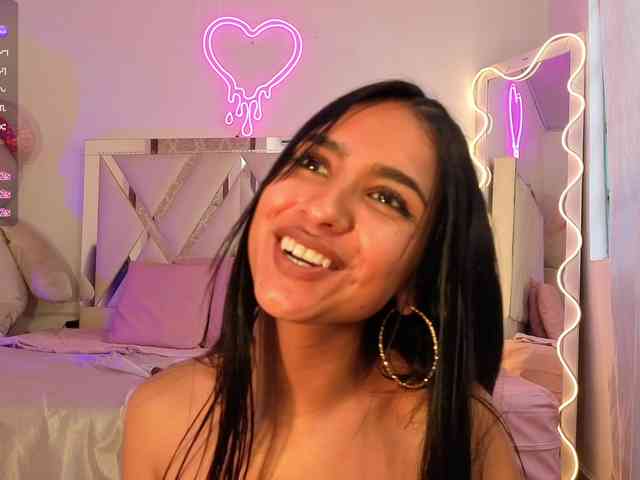 Jazmin-tay webcam