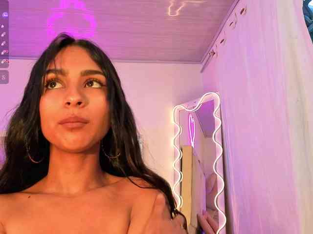 Jazmin-tay webcam