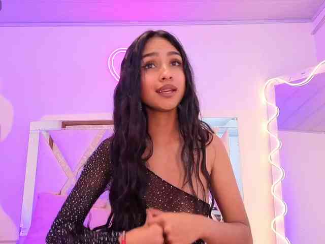 Jazmin-tay webcam
