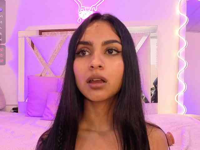 Jazmin-tay webcam