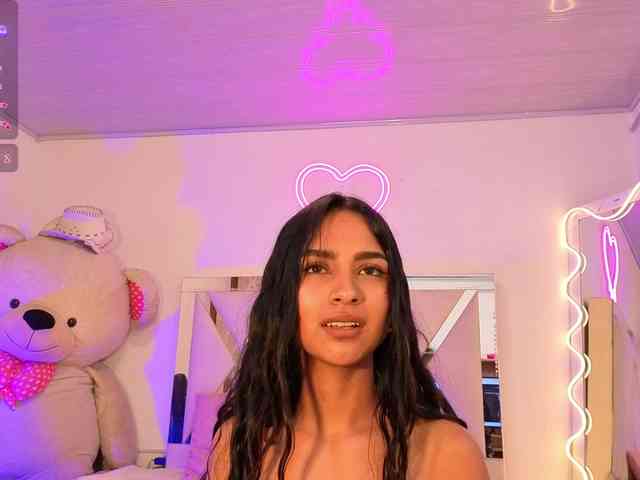 Jazmin-tay webcam