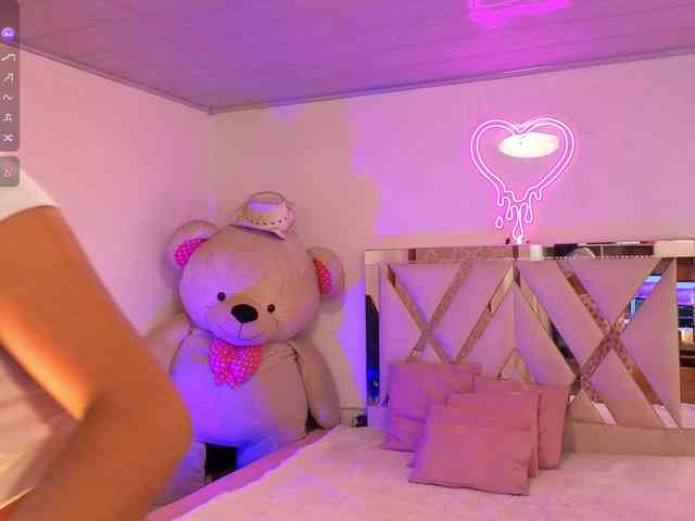 Jazmin-tay webcam