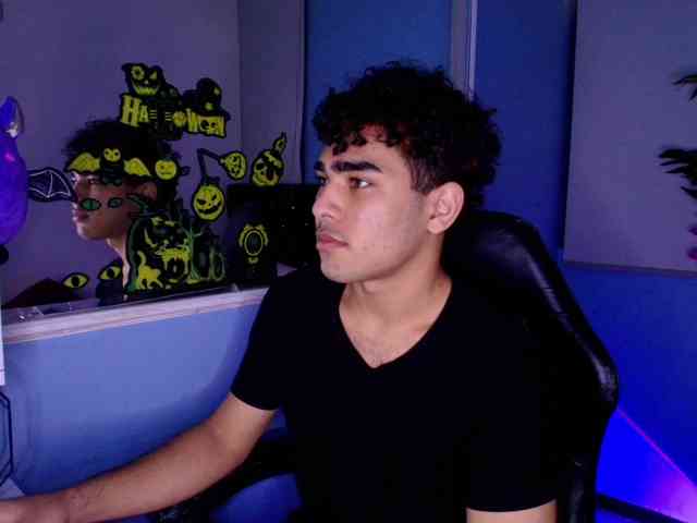LucasCarterr LucasCarterr