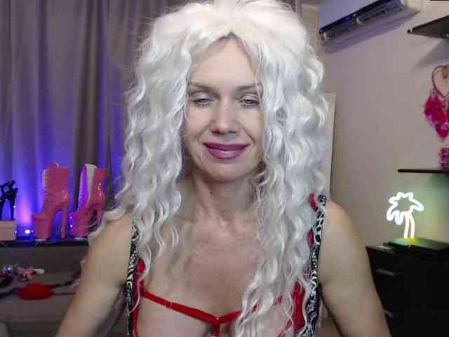 MilfLacieFox Live Webcam on BongaCams
