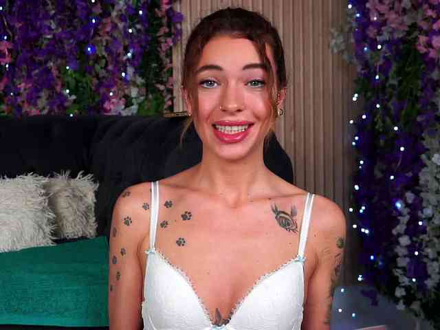 Amanda-Paw webcam