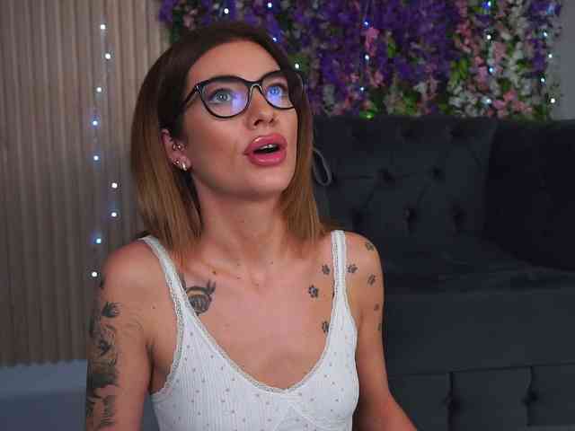 Amanda-Paw webcam