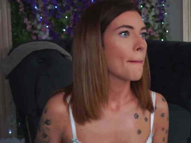Amanda-Paw webcam