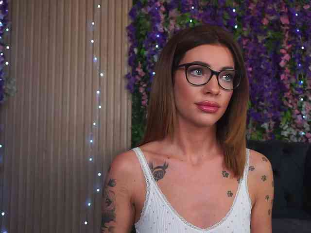 Amanda-Paw webcam