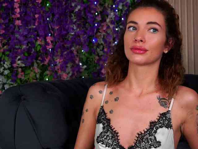 Amanda-Paw webcam