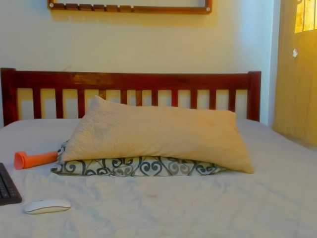 Sam9338's BongaCams show and profile