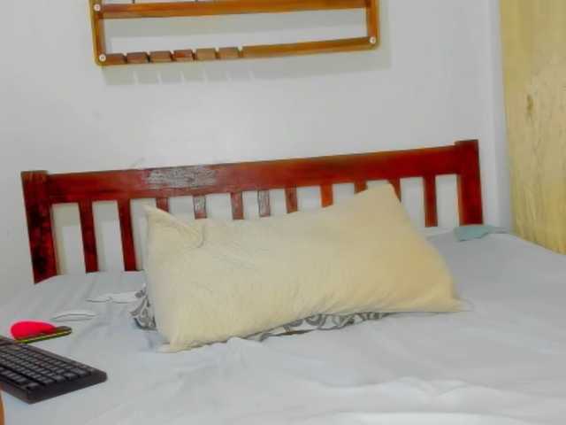 Sam9338's BongaCams show and profile