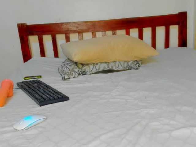 Sam9338's BongaCams show and profile