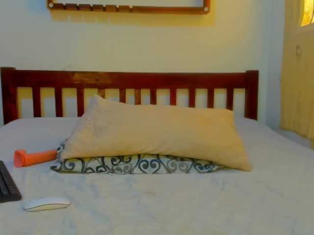 Sam9338's BongaCams show and profile