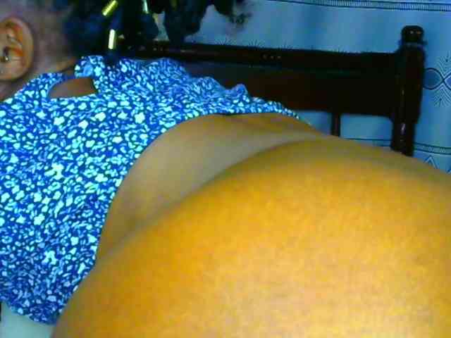 Sam9338 Live Webcam on BongaCams