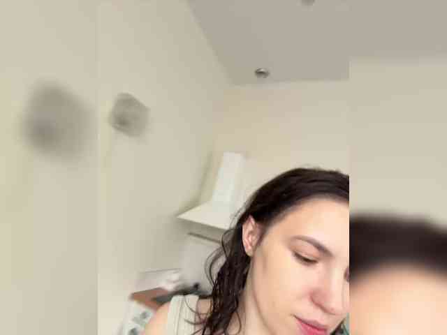-Your-Michelle- webcam
