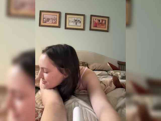 -Your-Michelle- webcam