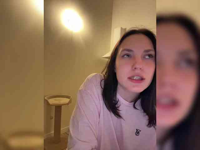 -Your-Michelle- webcam