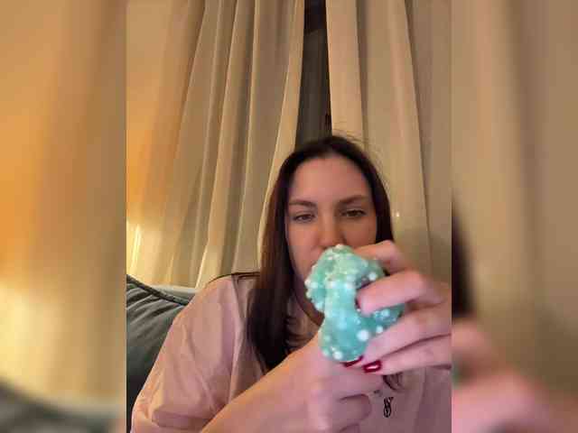 -Your-Michelle- webcam