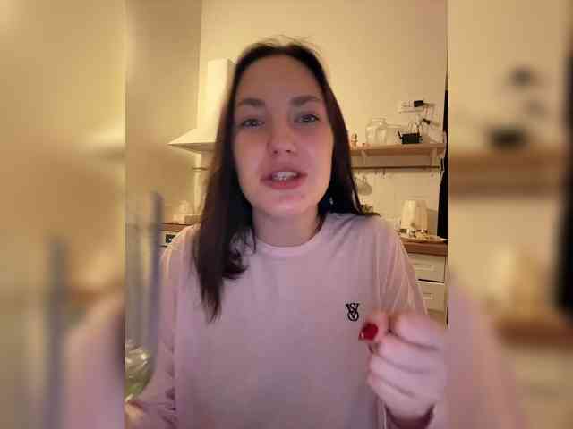 -Your-Michelle- webcam
