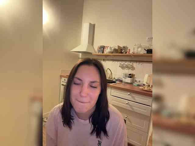 -Your-Michelle- webcam
