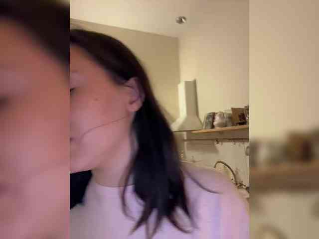 -Your-Michelle- webcam