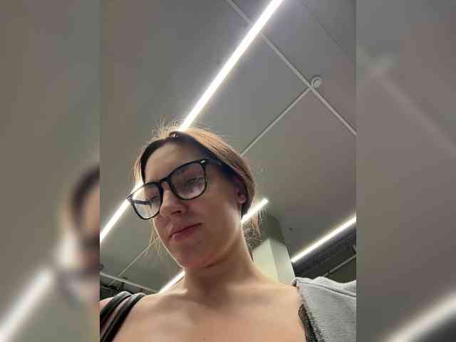 -Your-Michelle- webcam