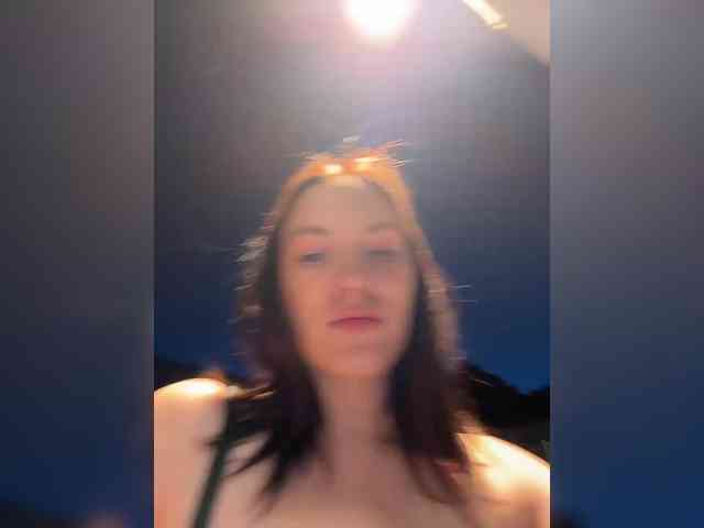 -Your-Michelle- webcam