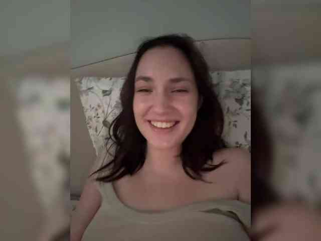 -Your-Michelle- webcam