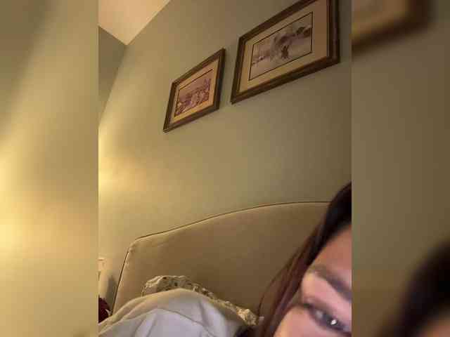 -Your-Michelle- webcam