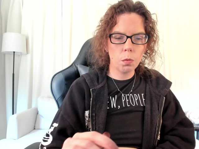 SaraDesireXO's BongaCams show and profile