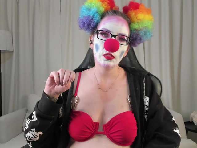 SaraDesireXO's BongaCams show and profile