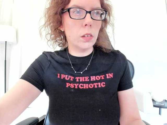 SaraDesireXO's BongaCams show and profile