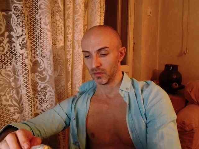 JayEthan001 Live Webcam on BongaCams
