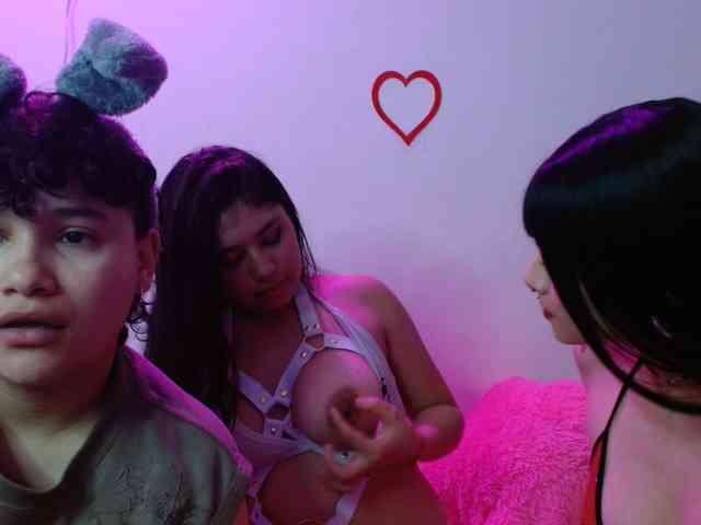Girls-addicted-cum