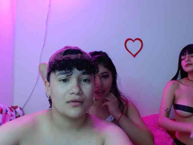 Girls-addicted-cum webcam