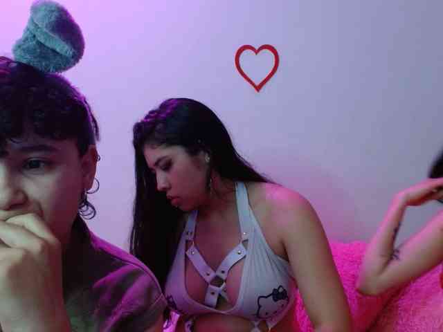 Girls-addicted-cum