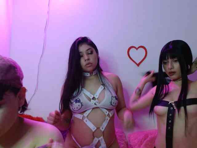 Girls-addicted-cum webcam