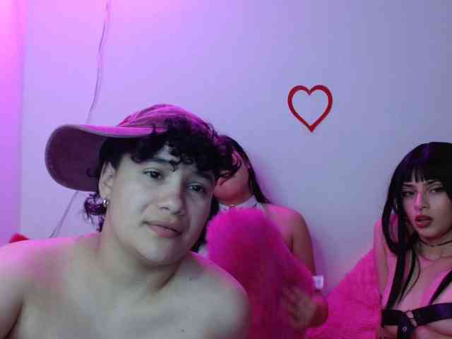 Girls-addicted-cum webcam