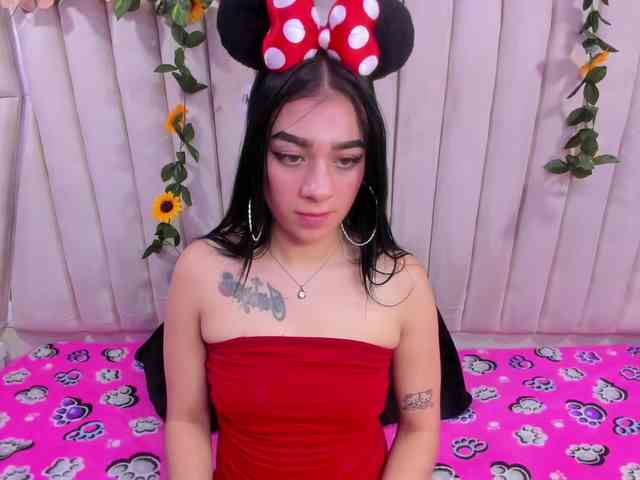 GabyThompson webcam
