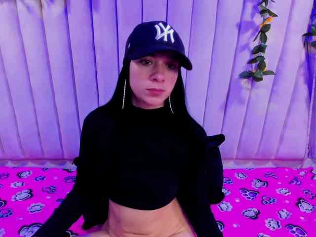 GabyThompson webcam