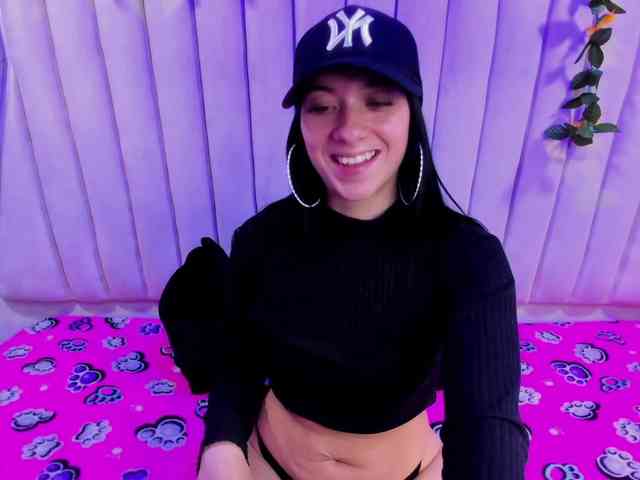GabyThompson webcam