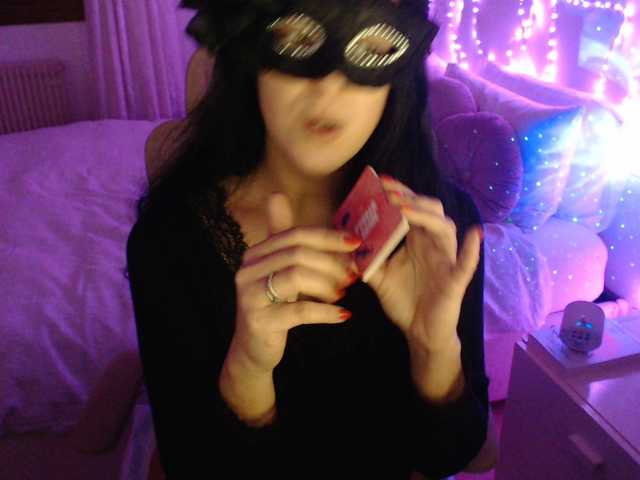 Auri5hot's BongaCams show and profile