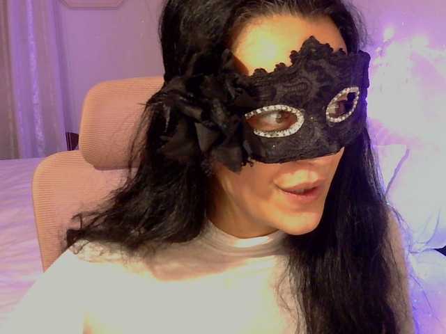 Auri5hot's BongaCams show and profile