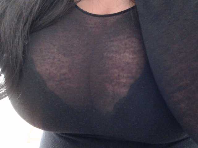 Auri5hot's BongaCams show and profile